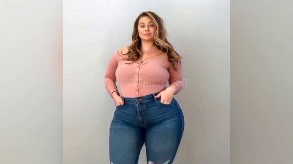 Olivia Jensen » Wiki Biography, Age, Net Worth, Plus Size Model, Lifestyle Influencer, Fashion Mode