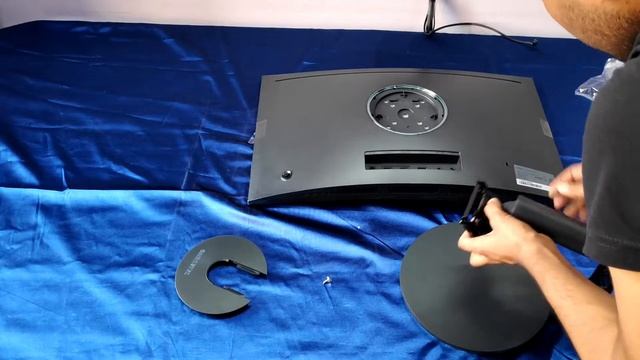 Samsung 68.6 cm (27) Curved Monitor with 3 Side Bezel Less смотреть онлайн