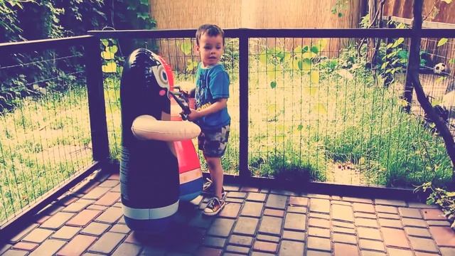 Дядя Жора - битва с надувными рестлерами bestway. Игрушки. Видео для детей. смотреть онлайн