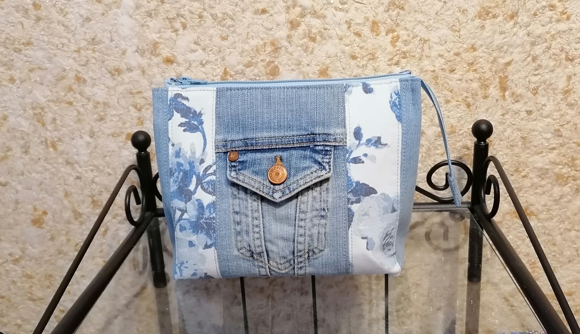 Косметичка из старых джинсов. смотреть онлайн