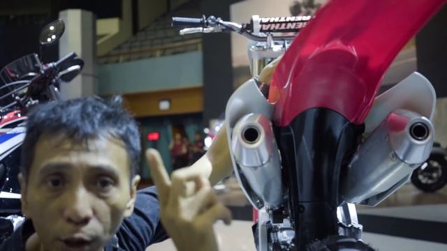 ESKRIM!!! CRF 450R NONGOL DI INDONESIA, BOR! смотреть онлайн
