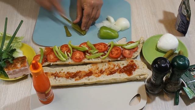 Быстро и очень вкусно. Чиабатта-сэндвич.Fast and delicious.快速和美味。 恰巴塔 смотреть онлайн