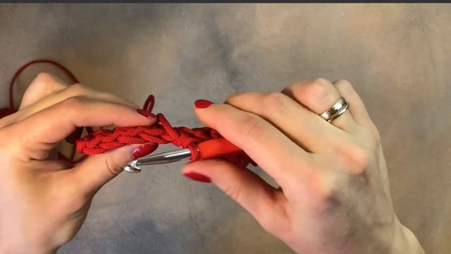 Основы вязания крючком: Столбик без накида, соединительный столбик и петля подъёма. смотреть онлайн