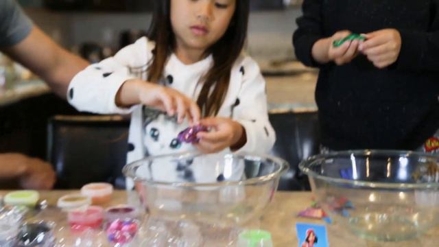 Using Fortnite Monopoly with SLIME? (CRAZY) | Witty Fam смотреть онлайн