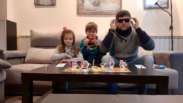 CÓMO SE JUEGA AL CLUEDO JUNIOR(TUTORIAL) смотреть онлайн