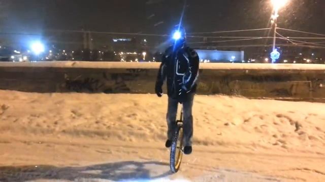 Зимний унициклинг. Екатеринбург смотреть онлайн