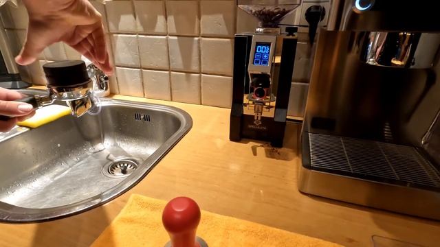 Lelit Victoria Espresso Routine смотреть онлайн