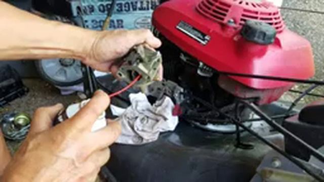 FREE HONDA HARMONY II HRZ216TDA ZERO TURN COMMERCIAL GRADE LAWN MOWER GCV160 CARBURETOR CLEANING FI смотреть онлайн