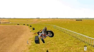 играем в mx bikes пробую сдедать  вили (не получилось)