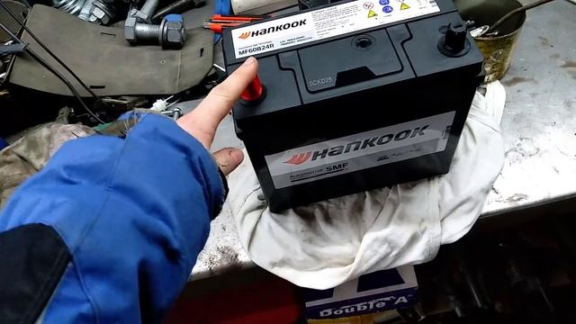 Меняю АКБ на японском минитракторе Kubota B1400. Как заряжать? смотреть онлайн