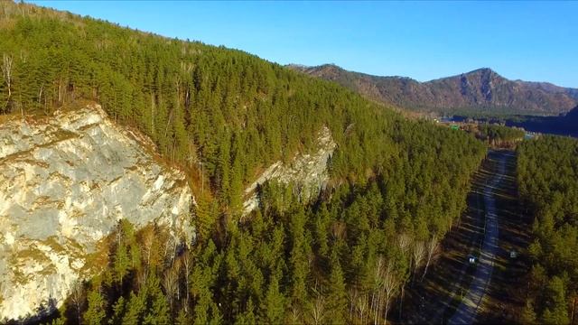 Тавдинские пещеры глазами дрона на Алтае смотреть онлайн