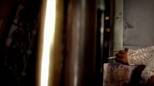 Léon: The Professional "1994" Soundtrack - Noon (Video Clip) смотреть онлайн