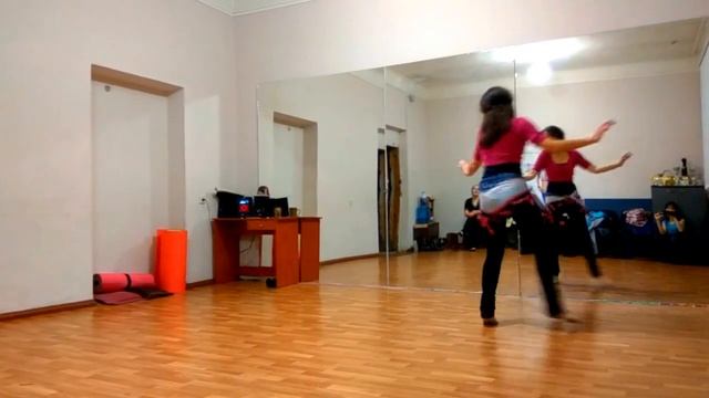 Преподаватель Наталья Ламис. Восточные танцы в Харькове смотреть онлайн