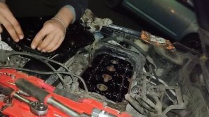 Почему залило свечи маслом? Замена прокладки клапанной крышки Киа Спектра