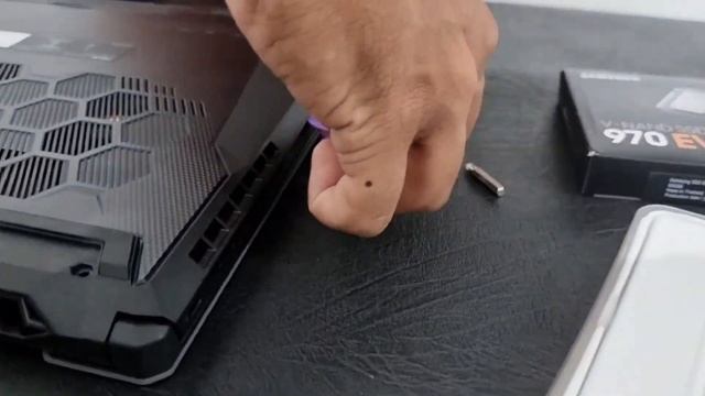Samsung 970 EVO Plus 500GB SSD Unboxing | How To Install In Laptop | Asus F15 (11800H)??