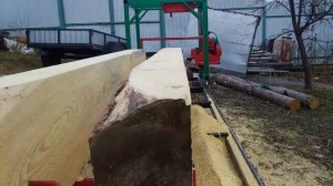 Пилорама из бензопилы Урал. Распиловка бревна 30 на 30. В итоге получилось 10 штук 50 на 150 по 3 м