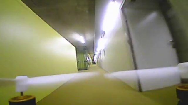 28g Brushless FPV Quadrocopter (AUW) that´s how it flies... смотреть онлайн