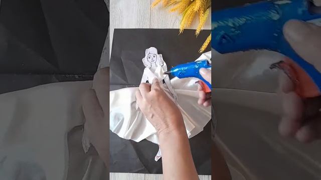 Проста делаем платья для куклы и одеваем егоПроста делаем платья для куклы и одеваем его смотреть онлайн