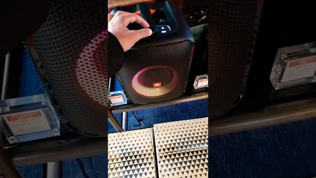 JBL partybox Encore (Test Audio) смотреть онлайн