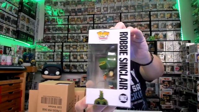 MARVEL FUNKO COLLECTOR CORPS UNBOXING + A NEW FIGURE BETTER THEN FUNKO POPS?? смотреть онлайн