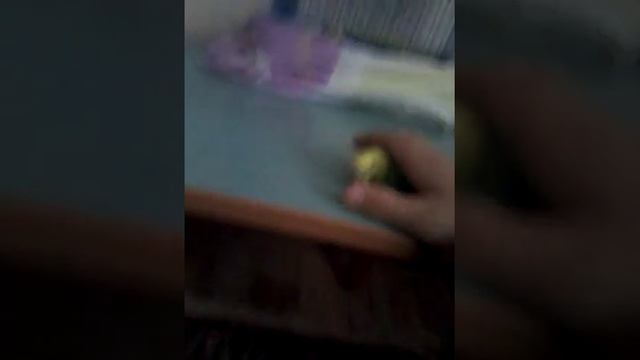 Как приучить попугая садится на палец.Часть вторая смотреть онлайн