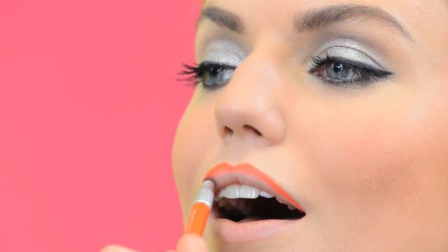 I'M Lipstick with lip pencil (Come applicare #rossetto e #matita) | PUPA Milano смотреть онлайн