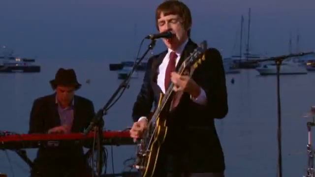 Miles Kane - Inhaler (Live au Festival de Cannes) смотреть онлайн