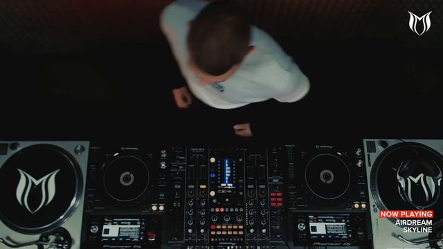 Roman Messer - Suanda Music 421 [#SUANDA] смотреть онлайн