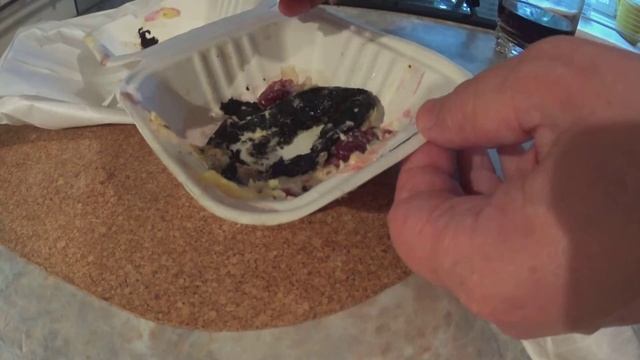 Поедание Черной мамбы - бургер Черная мамба смотреть онлайн