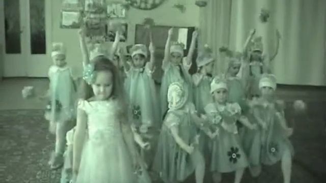 МБДОУ ДС № 28 г. Кузнецка песня "Святая Россия" и спортивно-акробатическая композиция "Время придёт смотреть онлайн