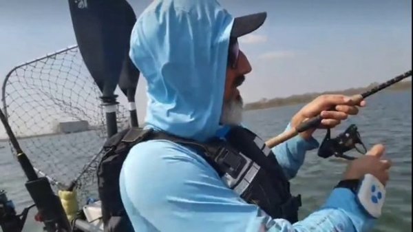 @ScientistKayakFishing Monster caught off kayak at Braunig Lake Park. 33.5inch 14lb Redfish.