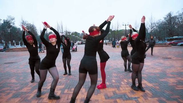 [K-POP IN PUBLIC | ONE TAKE] JISOO - FLOWER dance cover смотреть онлайн