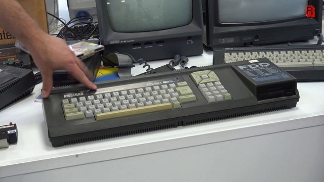 Meet the Amstrad CPC range of British Micros - Show & Tell смотреть онлайн