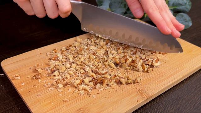 Nur 3 Zutaten! Das berühmte Rezept für Hühnerlebersalat in 5 Minuten! смотреть онлайн