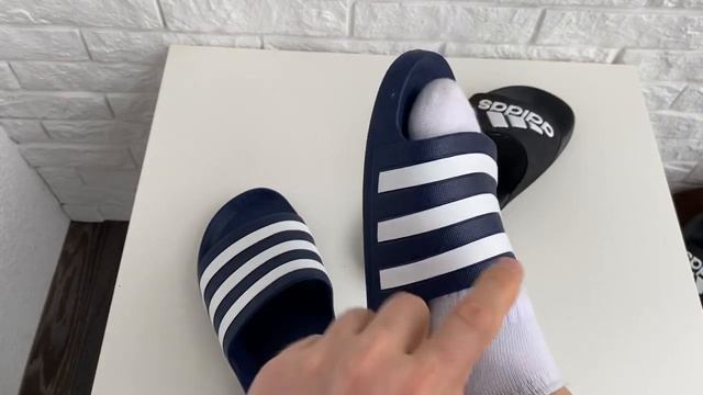 Шлёпанцы от Adidas за одну тысячу рублей. Разбираем отличие ADILETTE CLOUDFOAM PLUS и ADILETTE AQUA смотреть онлайн