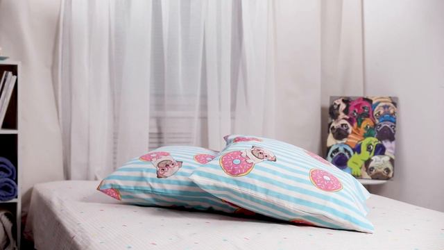 Мопсы смотреть онлайн