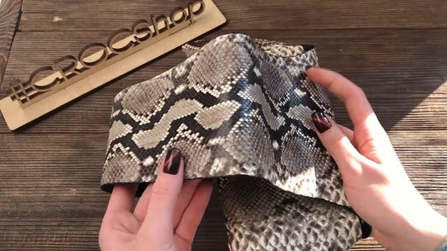 Клатч женский из кожи питона P0110Z смотреть онлайн