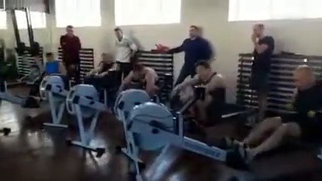 Stex- Гонка на тренажерах смотреть онлайн