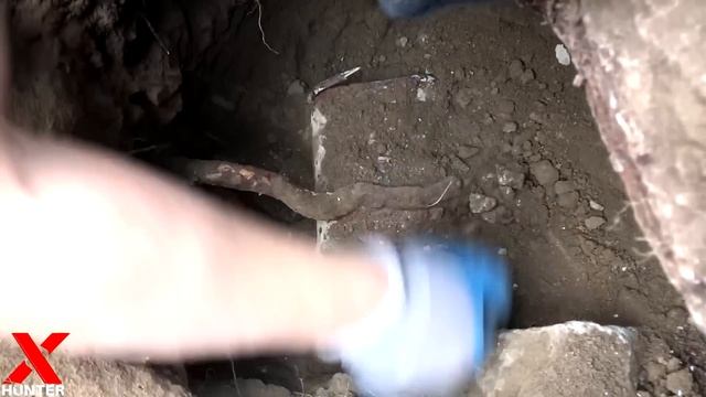 Find A Mysterious Treasure In A Deadliest Mountains ❌ [ TREASURE HUNT USING METAL DETECTOR ] смотреть онлайн