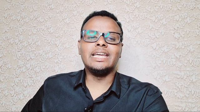 DEG DEG MADAXWAYNE FARMAAJO IYO XASAN SHIIKH IYO DAKA AFKA SHINBIRAHA IYO JACAYLKA SHIKH CABDIRAXMA смотреть онлайн