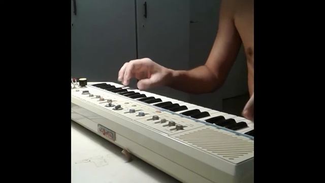 Jamming with circuit bent CASIO MT-45 after a long time of not using смотреть онлайн