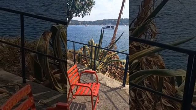 Шикарный вид на Вильфранш-Сюр-Мер смотреть онлайн