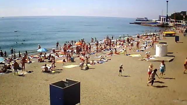 Вебкамера "Центральный пляж". Запись 13.06.2016 10:00:02 смотреть онлайн