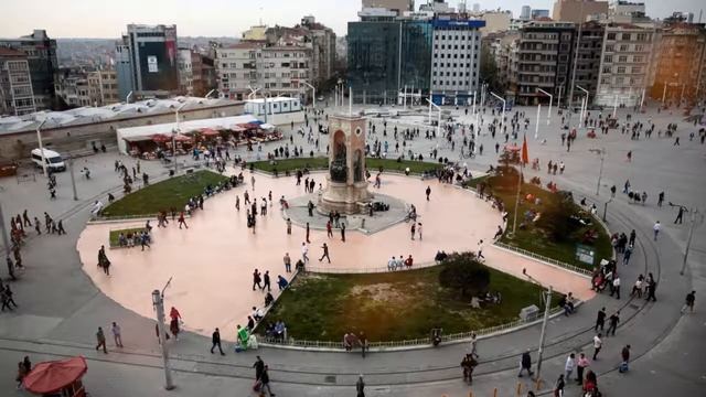 Видео обзор Площади Таксим в Стамбуле | Экскурсии по красивым местам в Турции. смотреть онлайн
