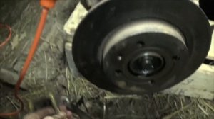 Ремонт тормозов на VW Passat B4 \ Замена ещё родных дисков, на диски от Brembo