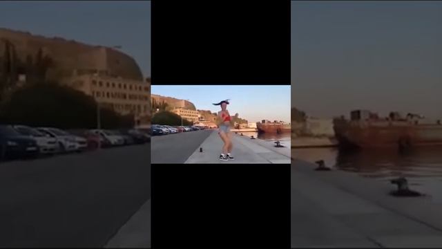 Прикольно танцуют девчонки #shorts смотреть онлайн