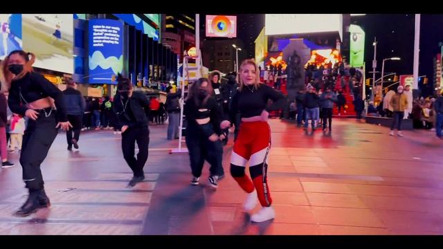 [KPOP IN PUBLIC TIMES SQUARE] LISA - MONEY Dance Cover смотреть онлайн