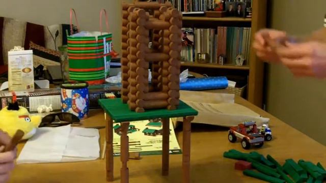 Lincoln Logs VS Angry Bird смотреть онлайн