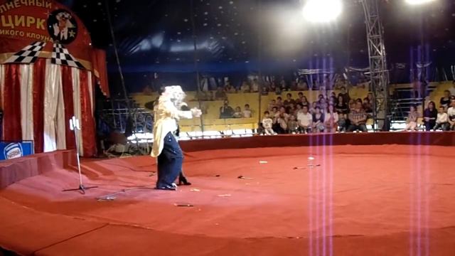 2. Цирк! Веселые клоун и клоунесса. смотреть онлайн