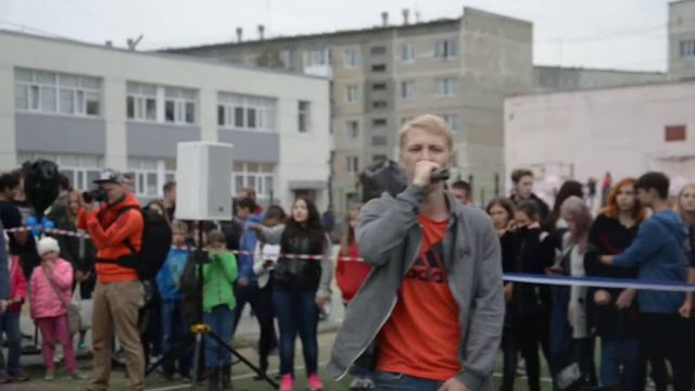 РОМА ПОЁТ смотреть онлайн